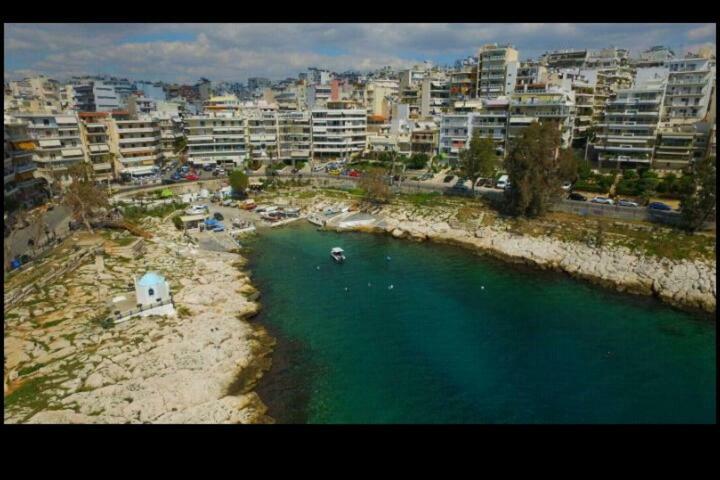 Φωτεινό Διαμέρισμα Πειραιας Pireu Exterior foto
