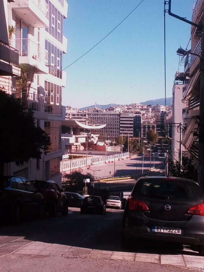 Φωτεινό Διαμέρισμα Πειραιας Pireu Exterior foto